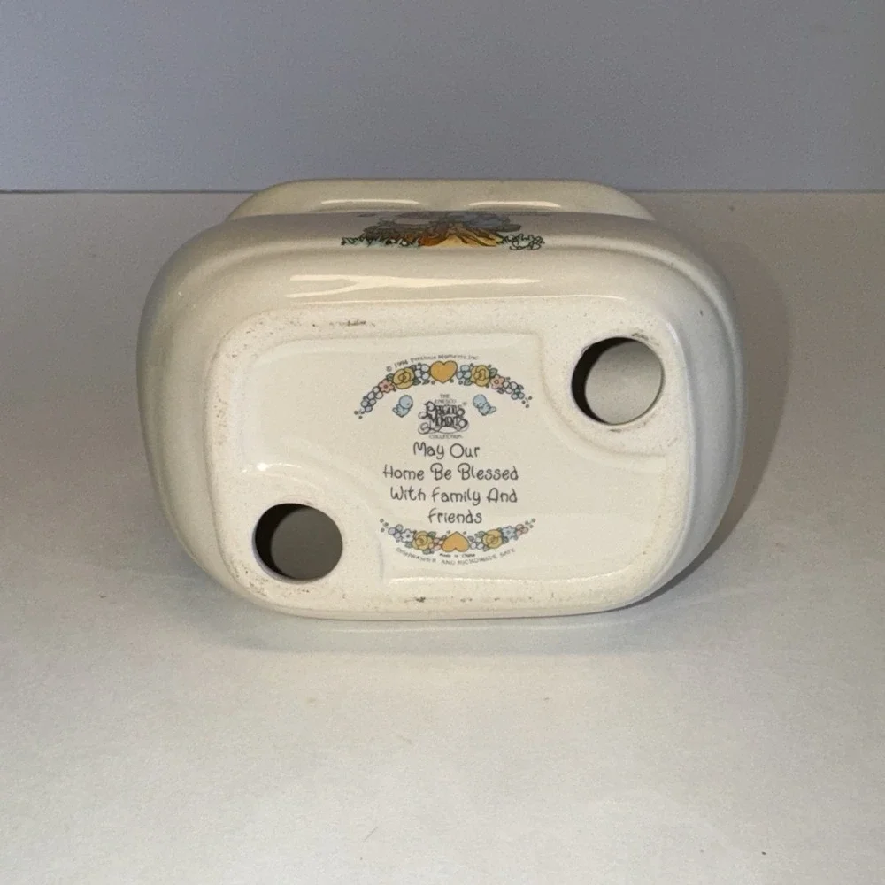 Vintage Precious Moments Napkin Holder Love‎ One Another 1994 Enesco